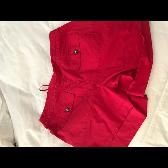 NWOT Beach INC shorts from Macy’s size 10 - Picture 2 of 3